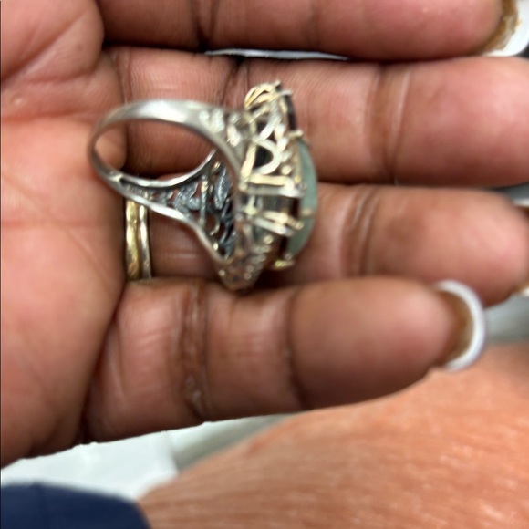 Stunning Jade and Garnet Ring - Picture 10 of 10